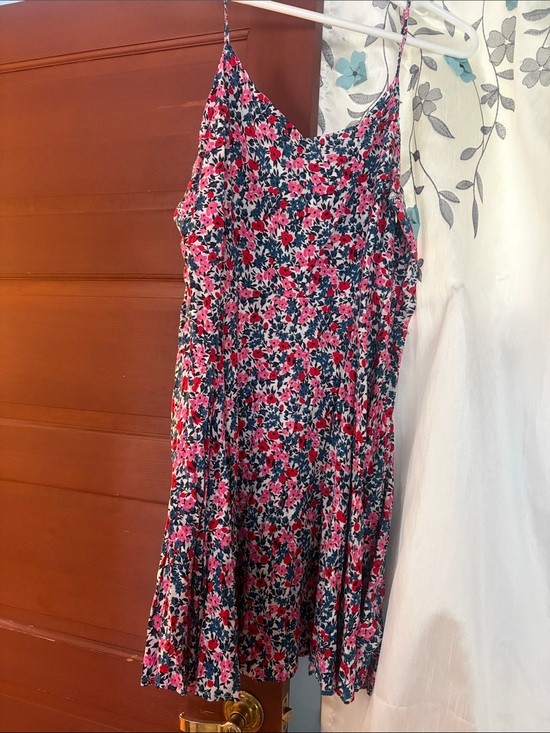 Old Navy Dresses & Skirts - Old Navy Pink and Navy Floral Midi Slip Dress
